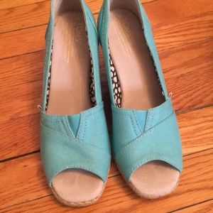 Wedge TOMS